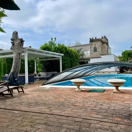 Torretta House With A Salt Swimming Pool